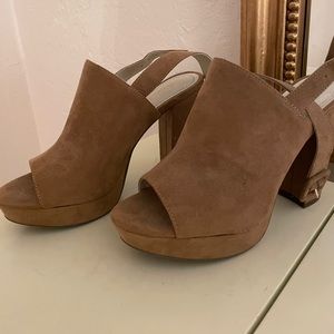 Tan chunky heels